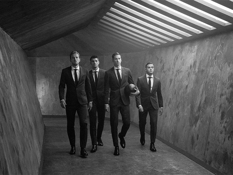 DRAXLER، COUTINHO، KANE و MORATAتتّحد في إطار حملة BOSS PARFUMS الجديدة المستوحاة من أجواء كرة القدم